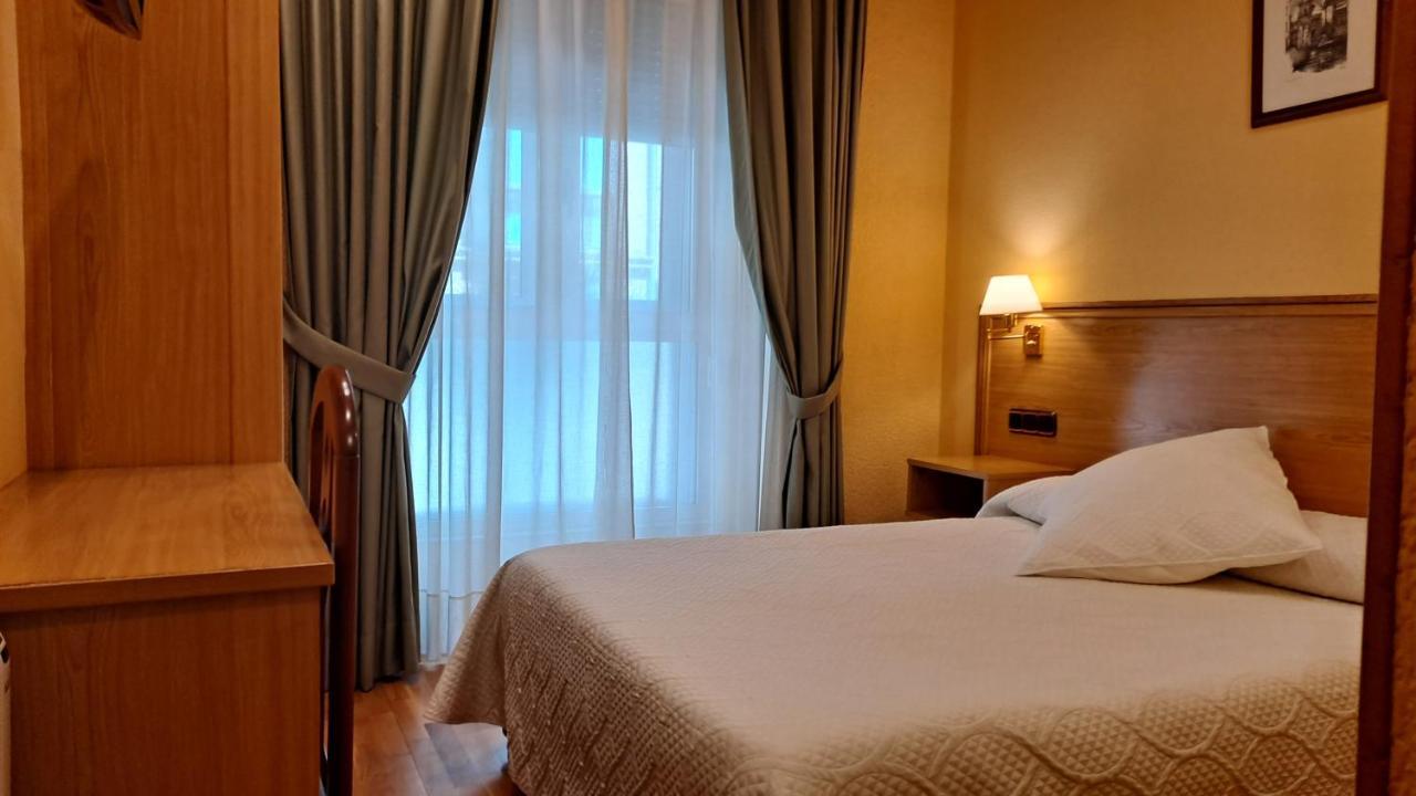 Pension La Concha Сан-Себастьян Екстер'єр фото