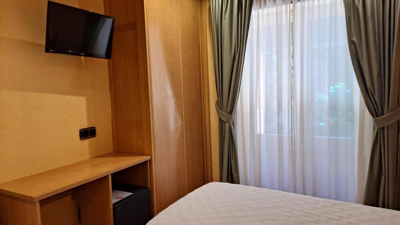 Pension La Concha Сан-Себастьян Екстер'єр фото
